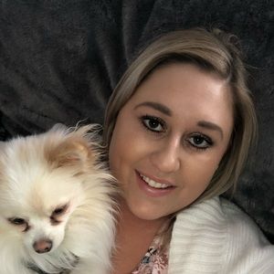 Meet your Posher, Janel